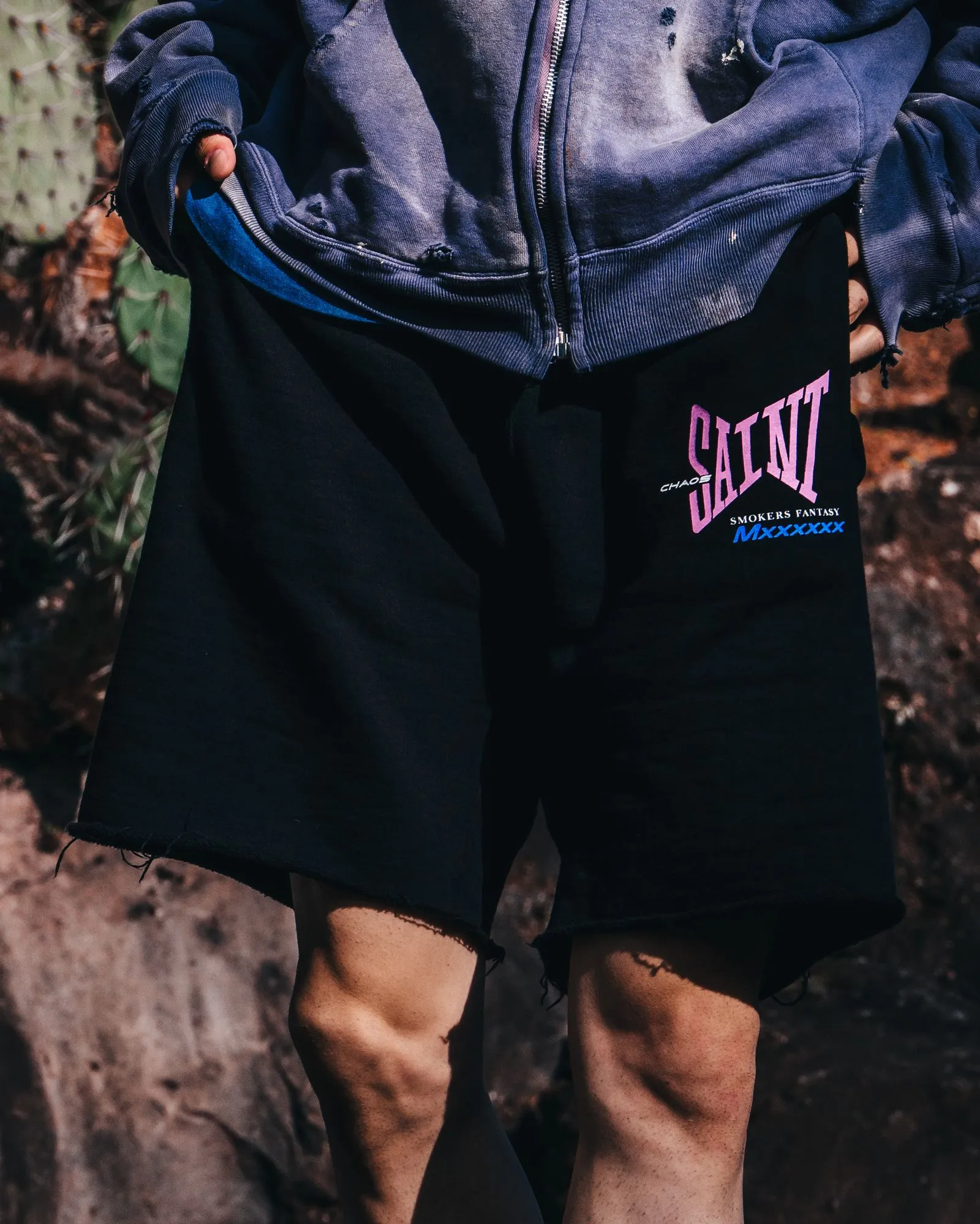 SAINT Mxxxxxx SWEAT SHORTS/RIBON SAINT/BLK pink SAINT LOGO shorts, black S-XL cotton and linen OE yarn fabric, stiff, light, comfortable and breathable, non-locking design, naturally rolled back after water, super handsome version, easy to match, original consistent main mark, wash water mark, little angel anti-counterfeiting mark